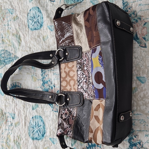 Coach Handbag - Picture 2 of 13